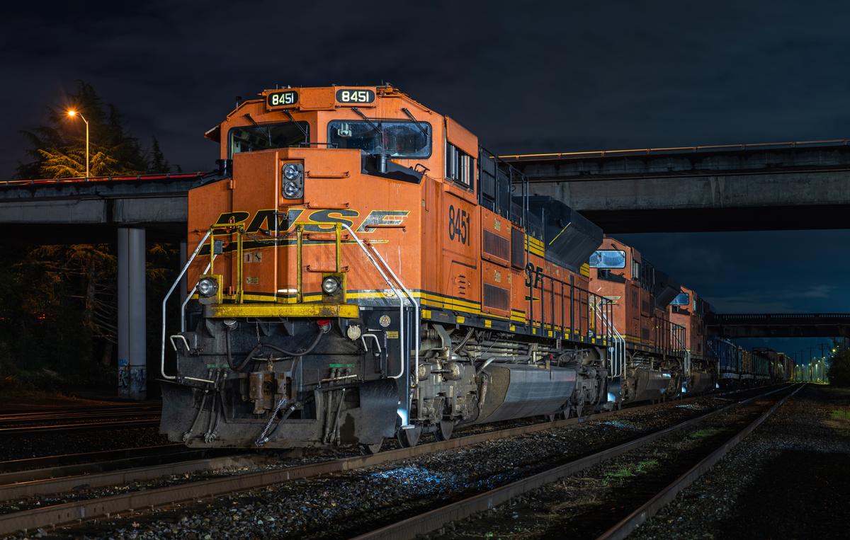 bnsf-8451.small.jpg