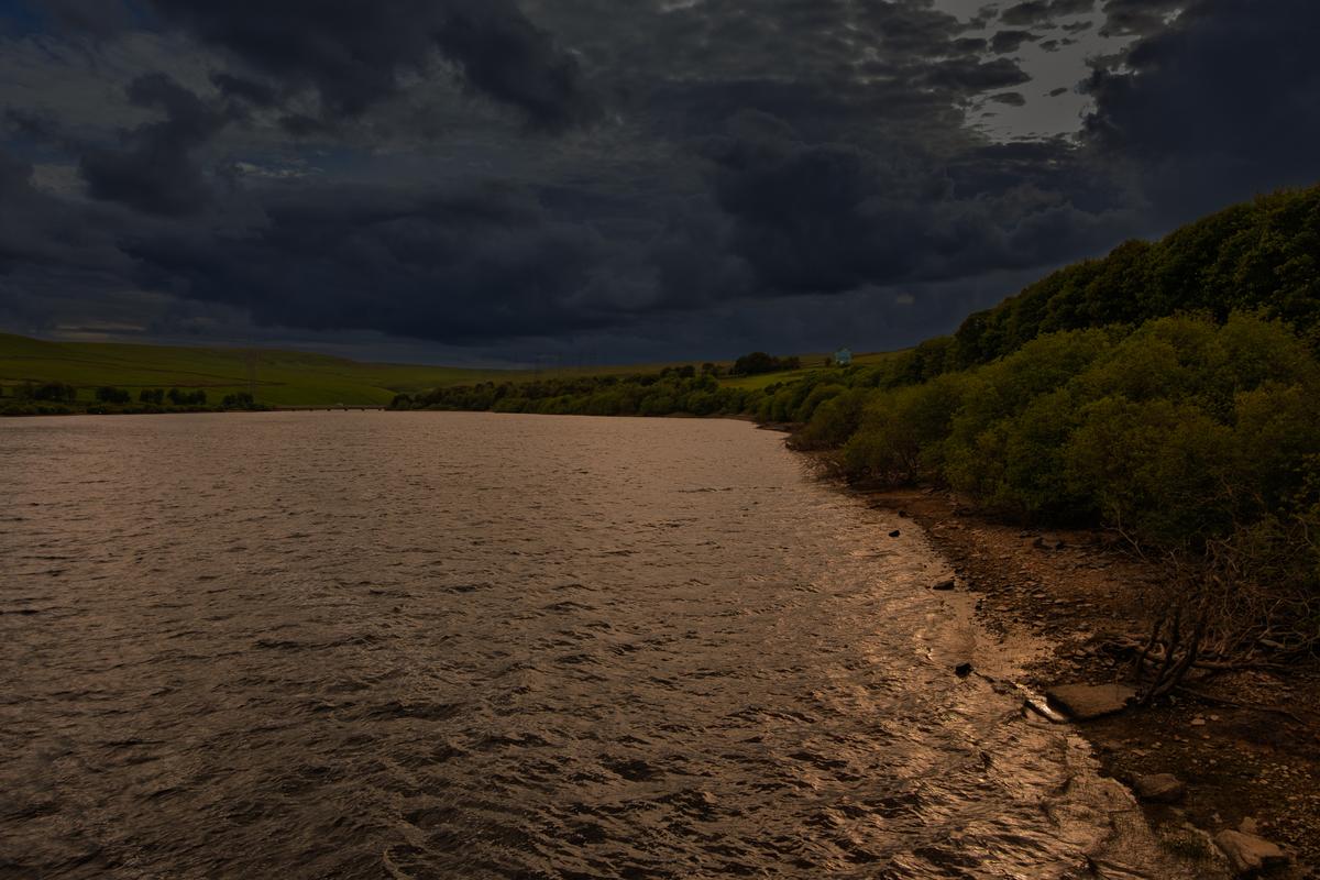 EB060071-2.jpg