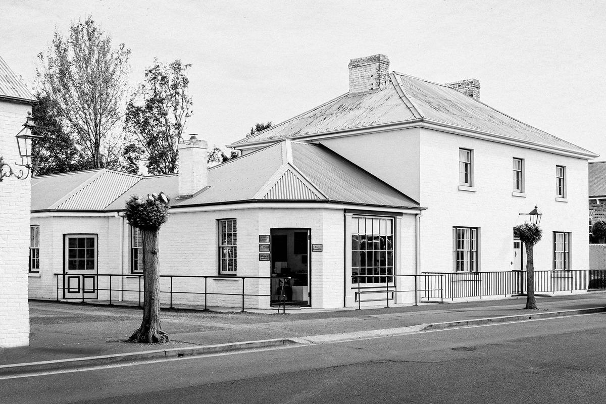 _VII0718_B&W.jpg