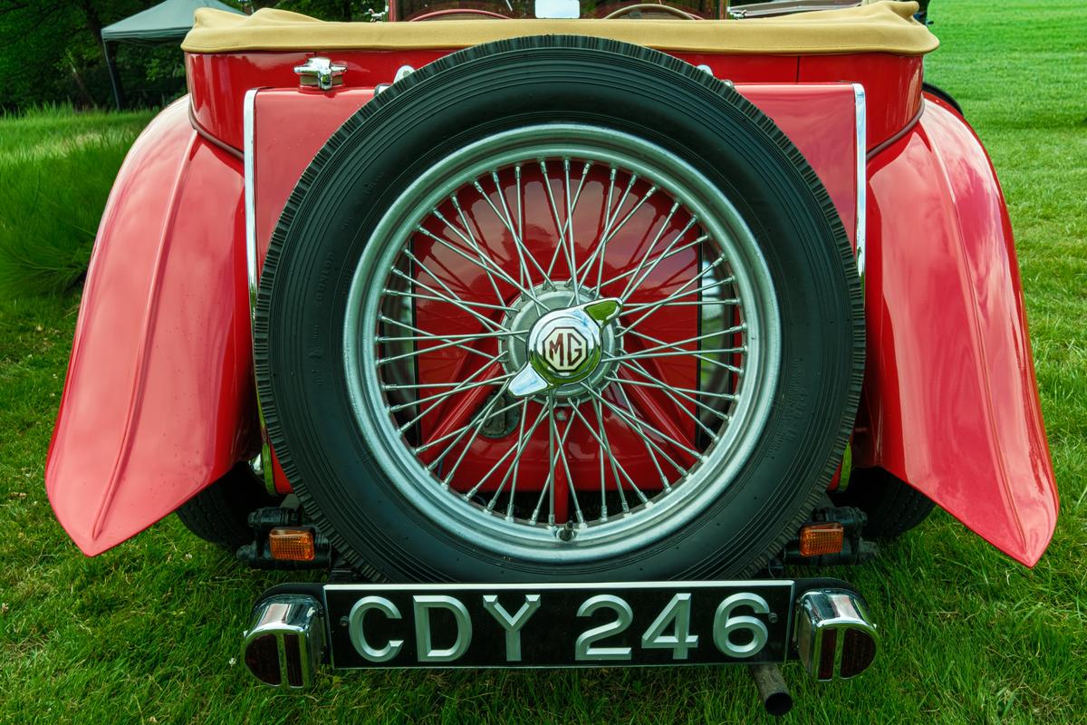 EB110054-1_Superlarge.jpg