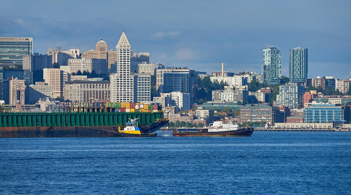 elliott-bay-barge-and-tugs-small.jpg