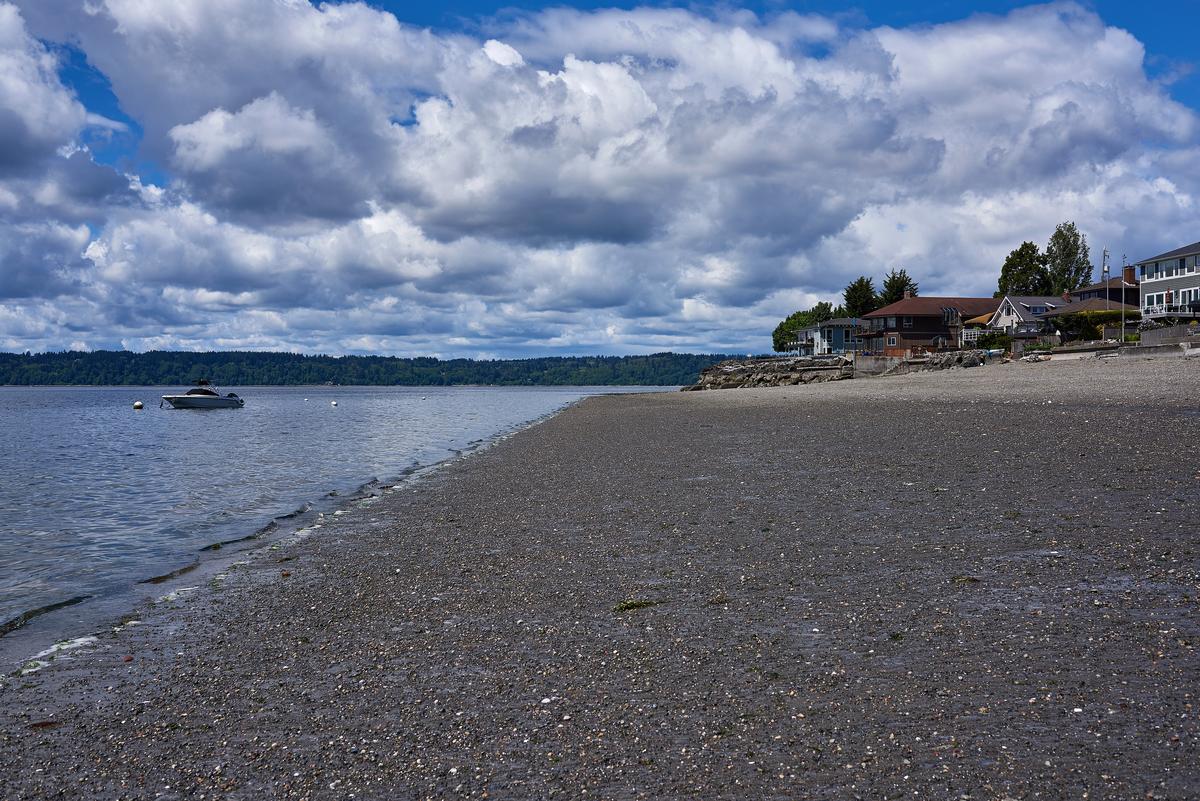 09-walk-around-the-point-small.jpg