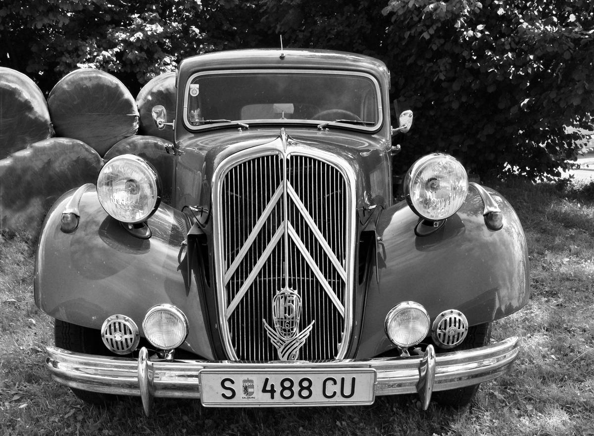 DSC_5766b - B&W2.jpg