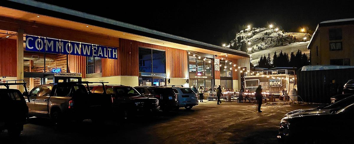 snoqualmie-parking-lot.jpg