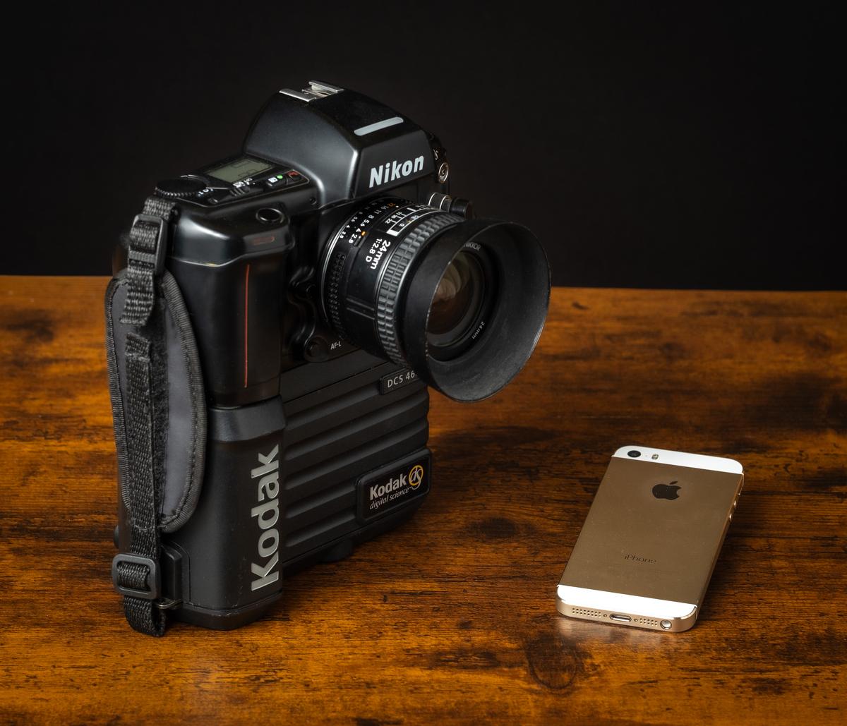 Kodak DCS 460 (1995) : iPhone 5s (2013) .jpg