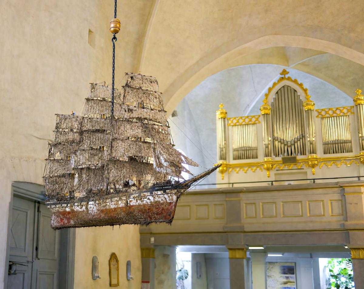 The Ship-2m.jpg