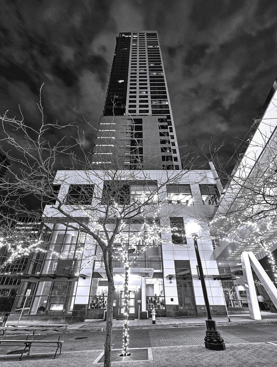 lincoln-square-south-BW.jpg
