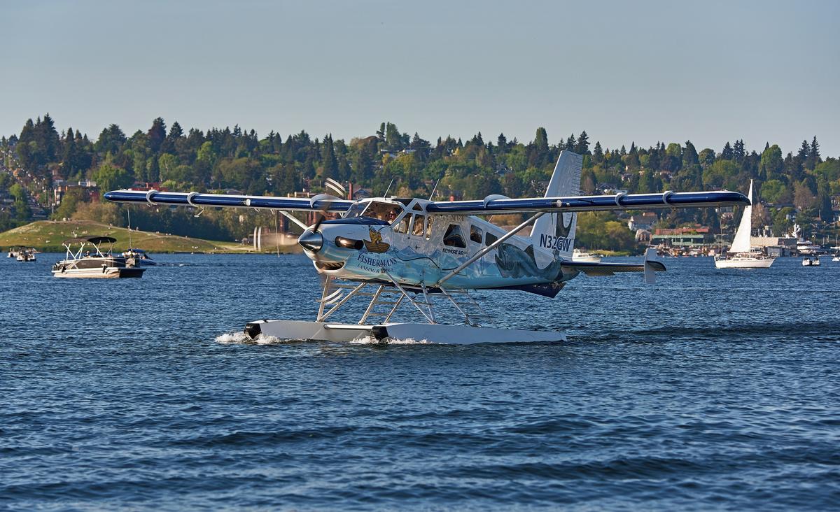 lake-union-kenmore-05-small-crop.jpg